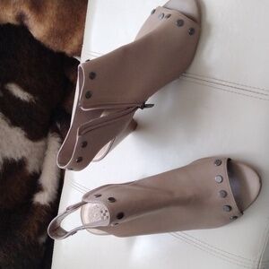 Studded peep toe